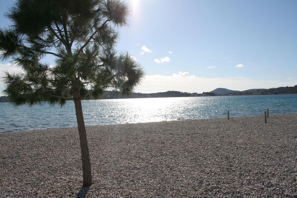 Primasrima Apartments Vodice Eksteriør bilde
